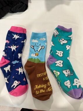 Women’s dental dentist Tooth Teeth Socks lot of 3